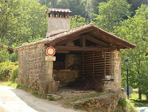 Ambérieu-en-Bugey Gite Brin De Nature Au Coeur De La Nature Bugiste מראה חיצוני תמונה